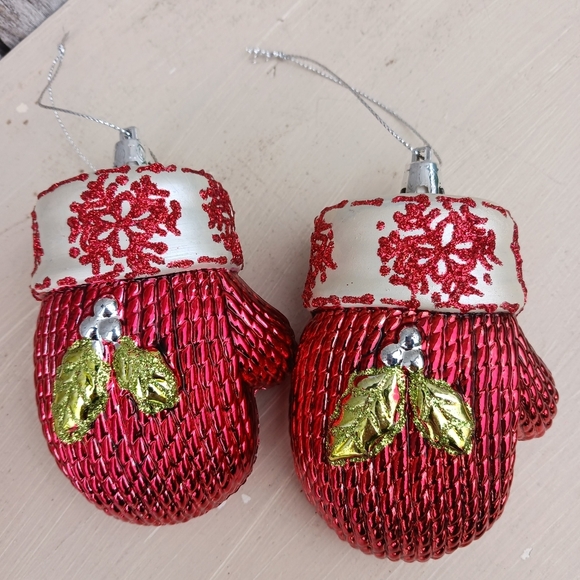 Christmas Ornaments Red Mittens Shatterproof Plastic Holly Hanging Decor - Picture 2 of 6